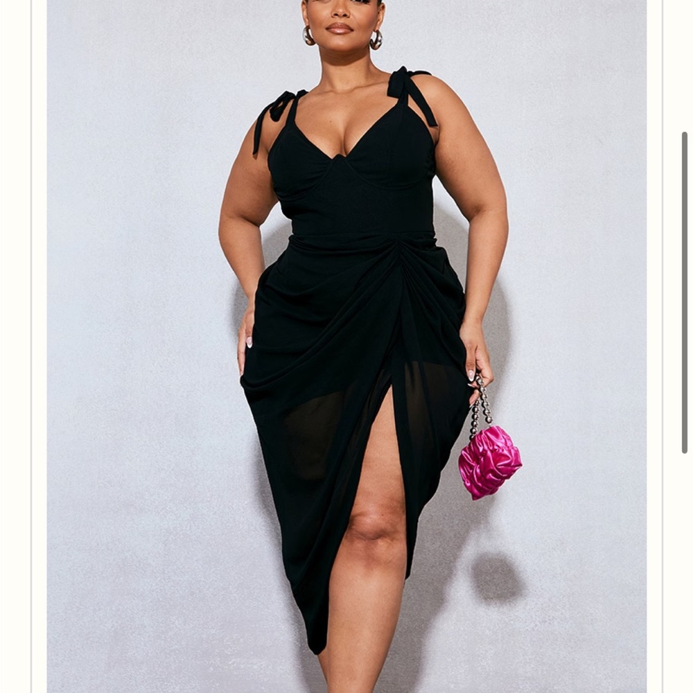 PrettyLittleThing Black Asymmetrical Dress